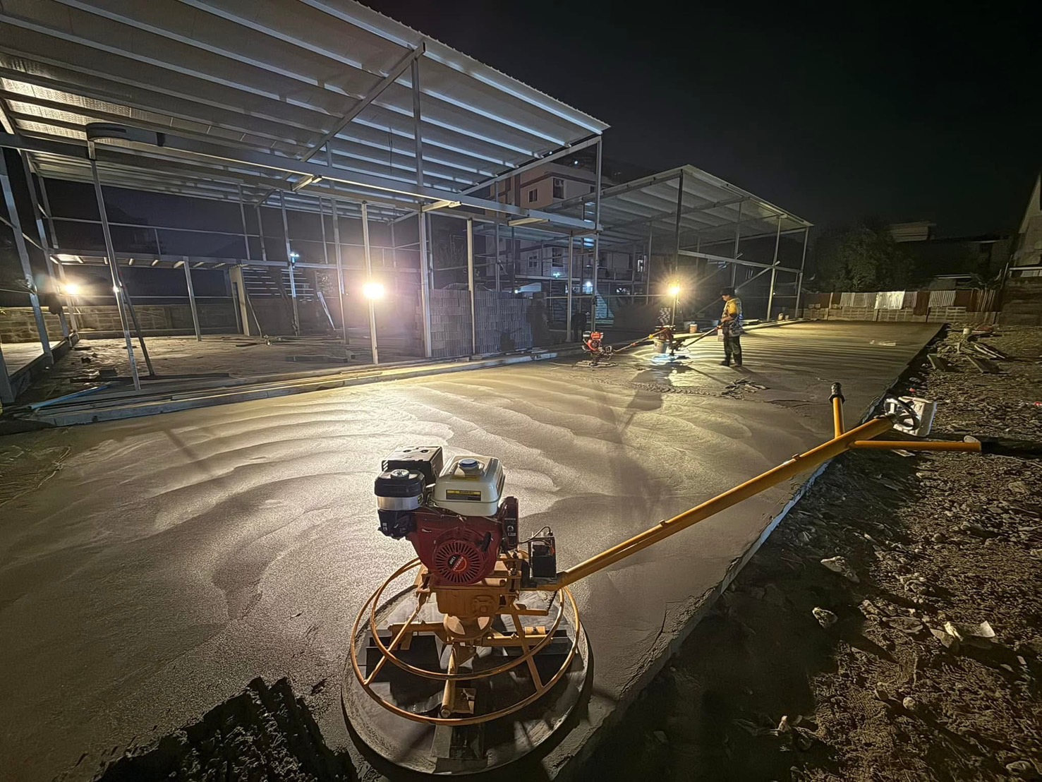 18 - https://ฉัตรภูรินท์รับเหมาเทพื้นคอนกรีต.com | ฉัตรภูรินท์ รับเหมาเทพื้นคอนกรีต รับเทพื้นปูน ลานจอดรถ พื้นขัดมัน ครบวงจร โดยทีมงานผู้เชี่ยวชาญประสบการณ์ 15 ปี การันตีคุณภาพ งบไม่บานปลาย รับประกันผลงาน และหักเงินประกันผลงาน