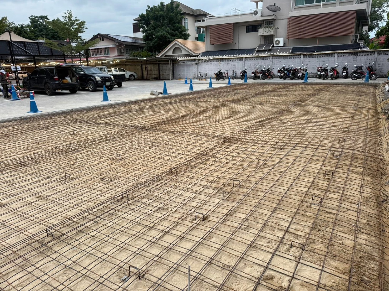 20 - https://ฉัตรภูรินท์รับเหมาเทพื้นคอนกรีต.com | ฉัตรภูรินท์ รับเหมาเทพื้นคอนกรีต รับเทพื้นปูน ลานจอดรถ พื้นขัดมัน ครบวงจร โดยทีมงานผู้เชี่ยวชาญประสบการณ์ 15 ปี การันตีคุณภาพ งบไม่บานปลาย รับประกันผลงาน และหักเงินประกันผลงาน