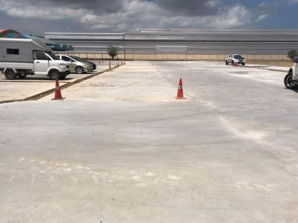 4 - https://ฉัตรภูรินท์รับเหมาเทพื้นคอนกรีต.com | ฉัตรภูรินท์ รับเหมาเทพื้นคอนกรีต รับเทพื้นปูน ลานจอดรถ พื้นขัดมัน ครบวงจร โดยทีมงานผู้เชี่ยวชาญประสบการณ์ 15 ปี การันตีคุณภาพ งบไม่บานปลาย รับประกันผลงาน และหักเงินประกันผลงาน