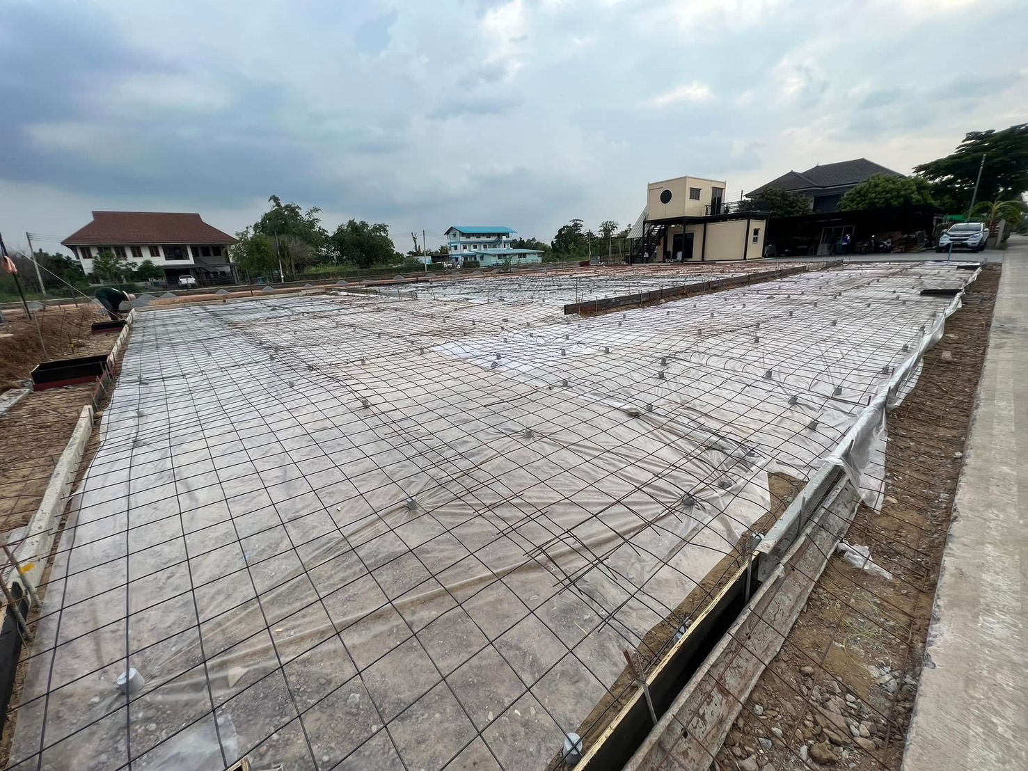 7 - https://ฉัตรภูรินท์รับเหมาเทพื้นคอนกรีต.com | ฉัตรภูรินท์ รับเหมาเทพื้นคอนกรีต รับเทพื้นปูน ลานจอดรถ พื้นขัดมัน ครบวงจร โดยทีมงานผู้เชี่ยวชาญประสบการณ์ 15 ปี การันตีคุณภาพ งบไม่บานปลาย รับประกันผลงาน และหักเงินประกันผลงาน