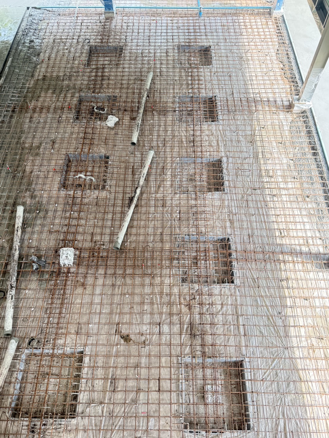 6 - https://ฉัตรภูรินท์รับเหมาเทพื้นคอนกรีต.com | ฉัตรภูรินท์ รับเหมาเทพื้นคอนกรีต รับเทพื้นปูน ลานจอดรถ พื้นขัดมัน ครบวงจร โดยทีมงานผู้เชี่ยวชาญประสบการณ์ 15 ปี การันตีคุณภาพ งบไม่บานปลาย รับประกันผลงาน และหักเงินประกันผลงาน